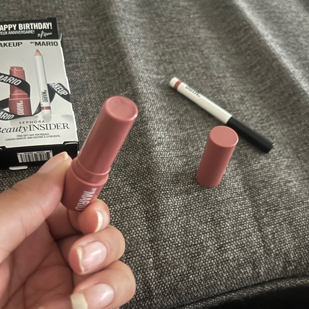 Lip Kit 👄 - Picture 4 of 5